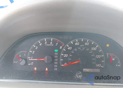 2005 Toyota Camry Le z USA, uszkodzony, nr VIN 4T1BE32K35U634327